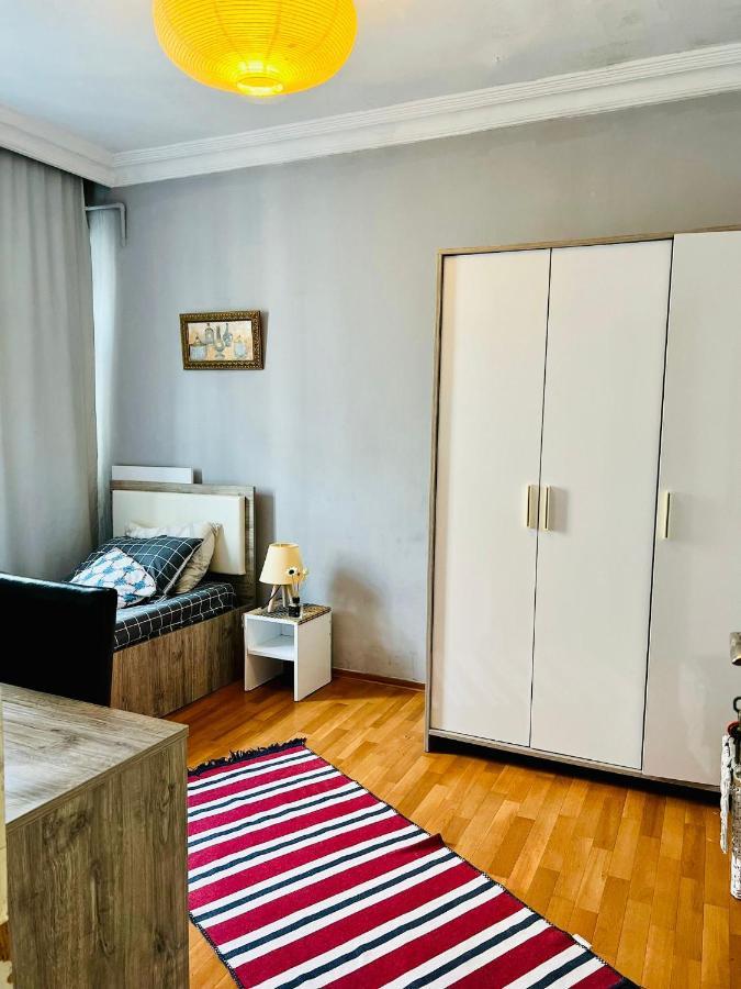 A Cozy Room Istanbul Exterior photo